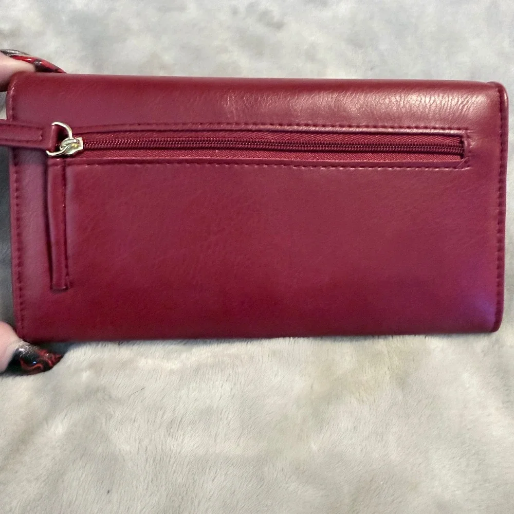 StyleKeeper S2120 Burgundy Organizer Wallet Clutch Gold Tone Unused